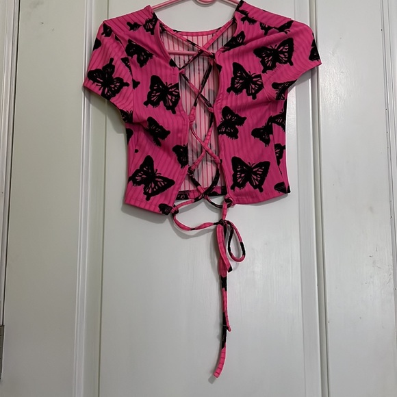 Cropped laced up back shirt - Picture 3 of 5